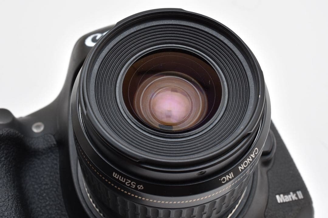 Canon EOS 7D Mark II Standard Lens Kit / Canon EF35-80