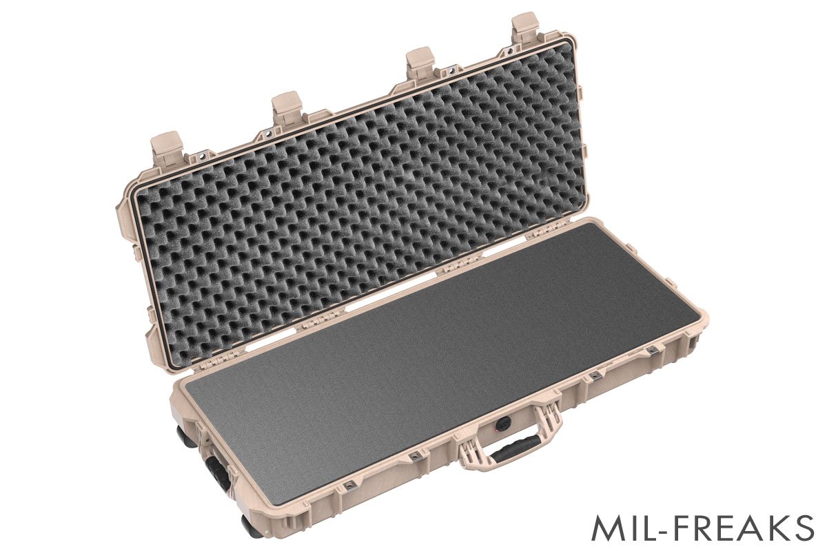 PELICAN 1700 Protector ハードケース ウレタン緩衝フォーム付き