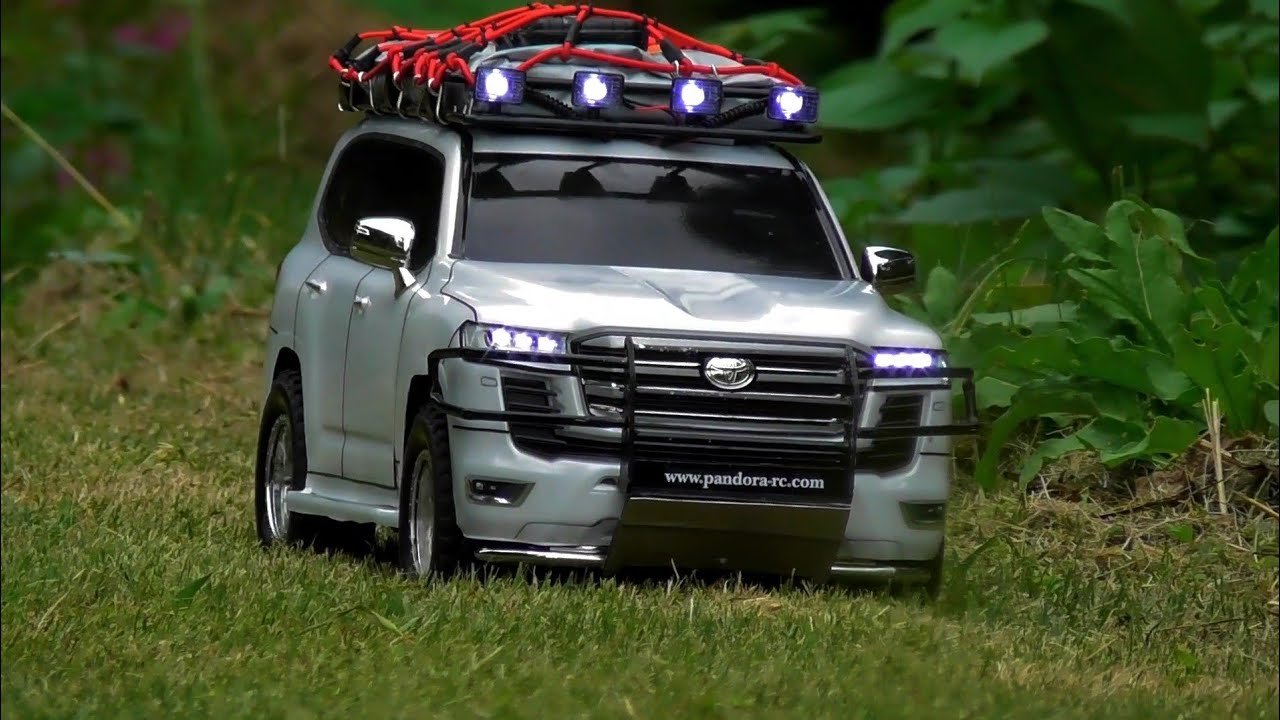 タミヤ CC−02 TOYOTAランドクルーザー300 TAMIYA 1/10 R/C TOYOTA