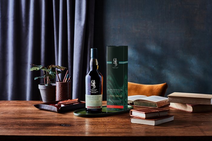 Lagavulin Distillers Edition 2022 – Islay single malt | Bondston