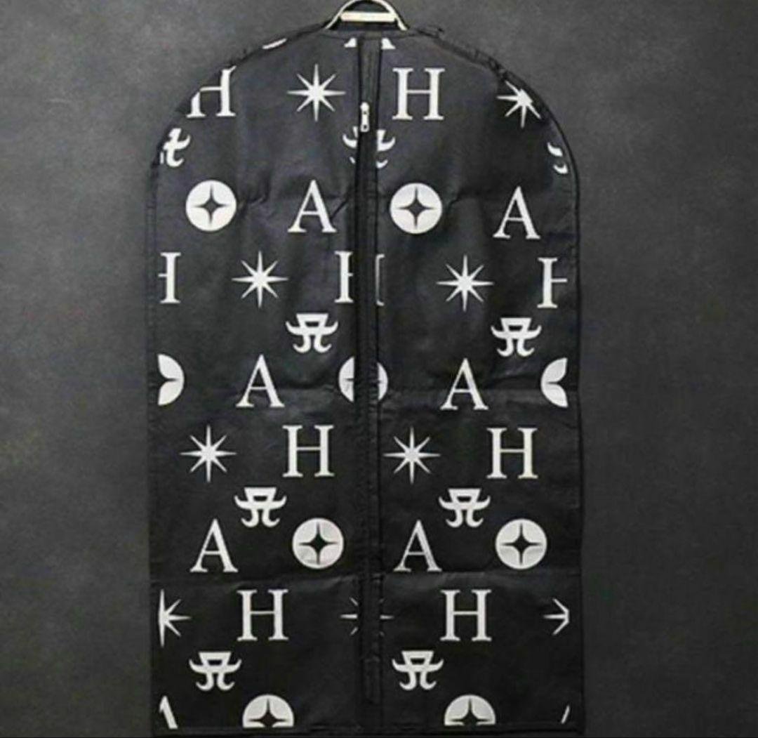 浜崎あゆみ TA特製ハンガー&ドレスカバーセット 真鍮製刻印入り　洋服カバー 浜崎あゆみ TA特製ハンガー&ドレスカバーセット 真鍮製刻印入り 洋服カバー