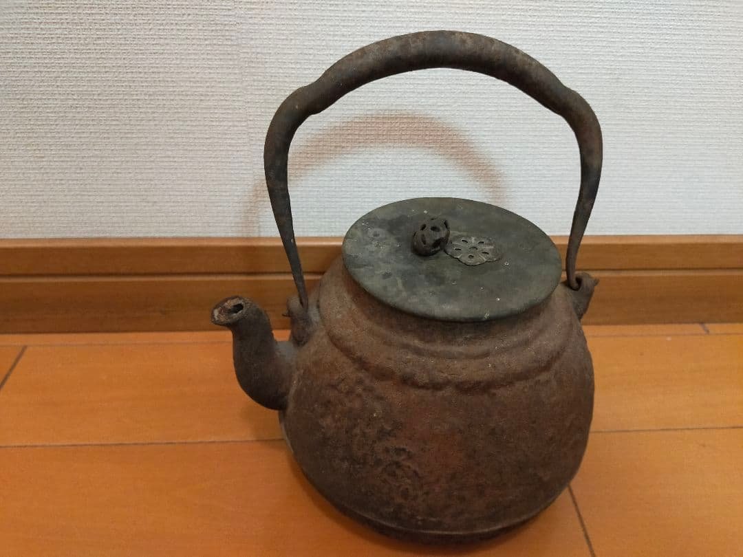 アンティーク　鉄瓶　鉄器　龍文堂 龍文堂 鉄瓶 鉄器 急須 アンティーク 鉄瓶 龍文堂 南部鉄瓶 銅蓋