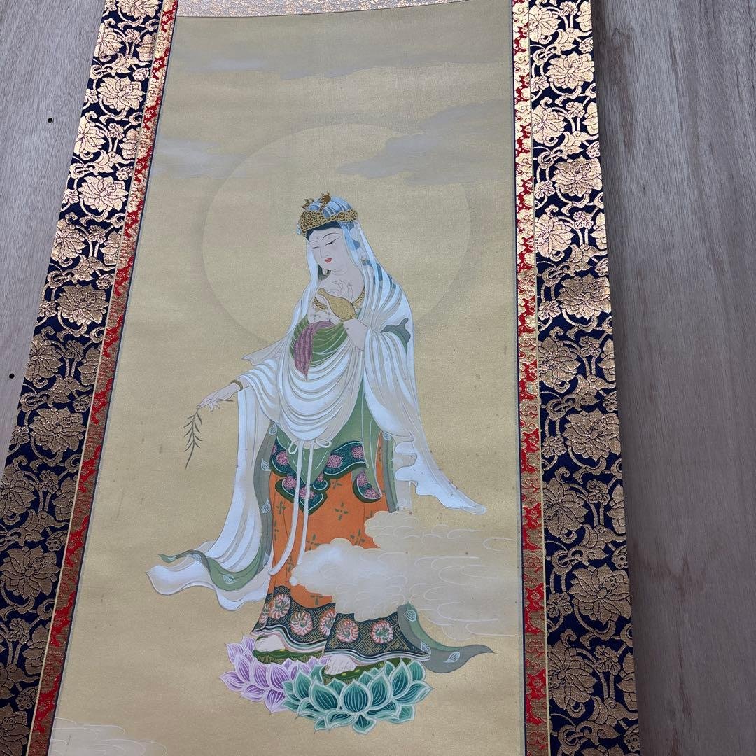 田中浩伸 掛軸 雲上観音　美術品　0121o83 田中浩伸 掛軸 雲上観音 美術品 0121o83 - メルカリ