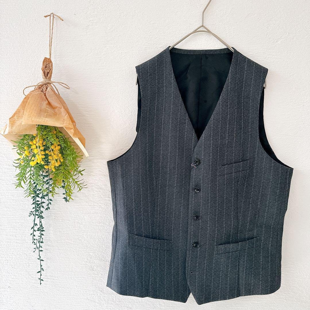 落ち着いた雰囲気❤TAKEO KIKUCHI チョークストライプベスト L 落ち着いた雰囲気❤TAKEO KIKUCHI チョークストライプベスト L TAKEO