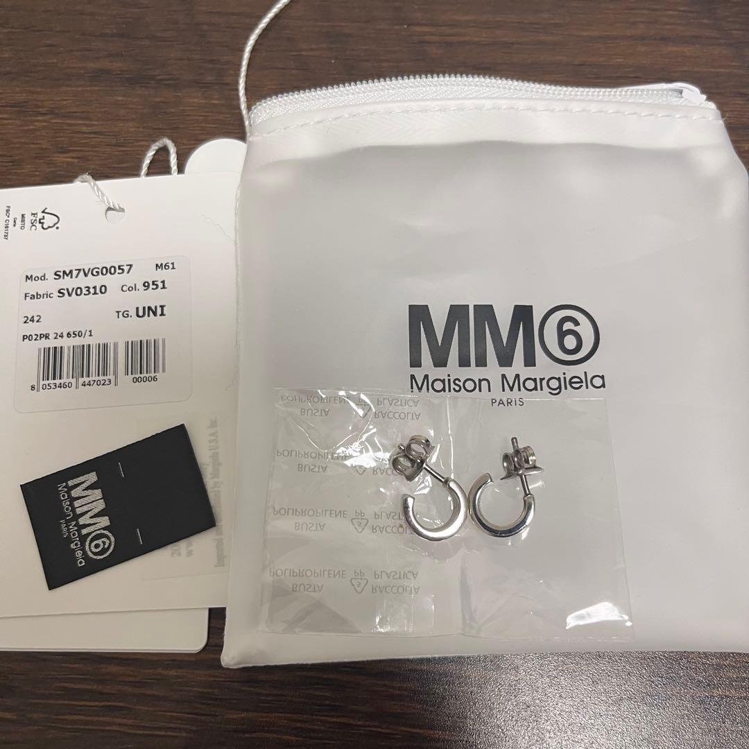 MM6 MAISON MARGIELAフープピアス MM6 Maison Margiela フープピアス | シルバートーン | FARFETCH JP