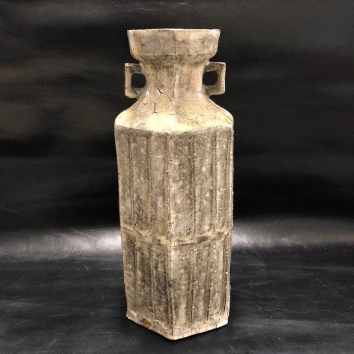 究極の古美術◼️蔵から凄い雰囲気のある縦長の壺、壷、花瓶が出て来ました。茶道具