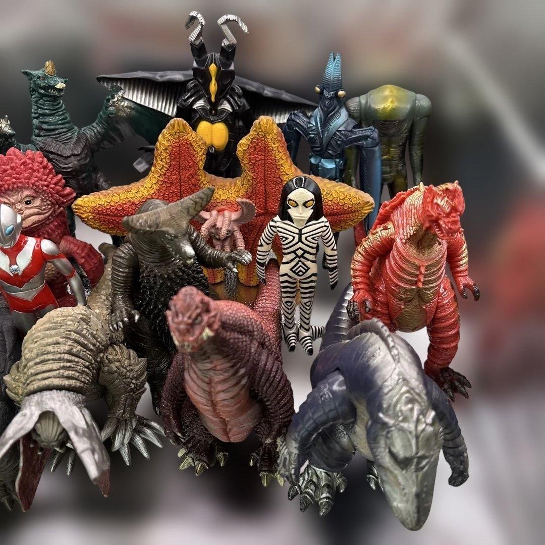 ウルトラマンパワード・シリーズ 怪獣・宇宙人フィギュア 14体セット