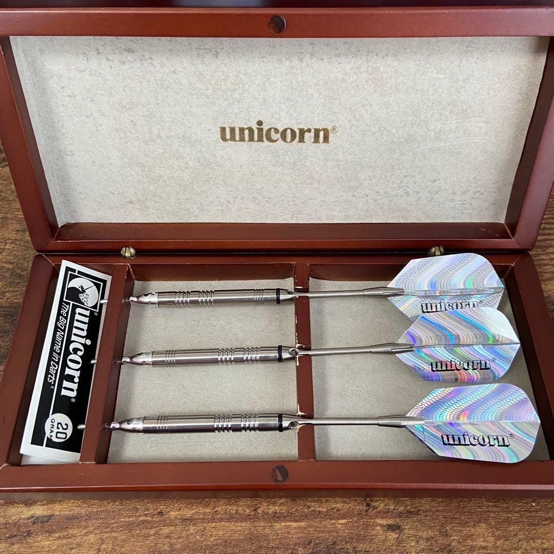 unicorn プレミアムダーツ　廃盤ダーツ