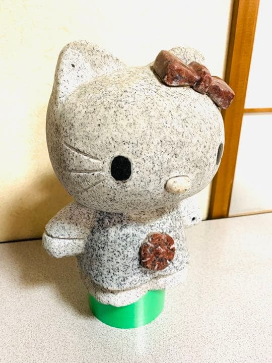 めっちゃ値下げ！キティー　石像　一点物！　早い者勝ち！ めっちゃ値下げ！キティー 石像 一点物！ 早い者勝ち！ めっちゃ値下げ