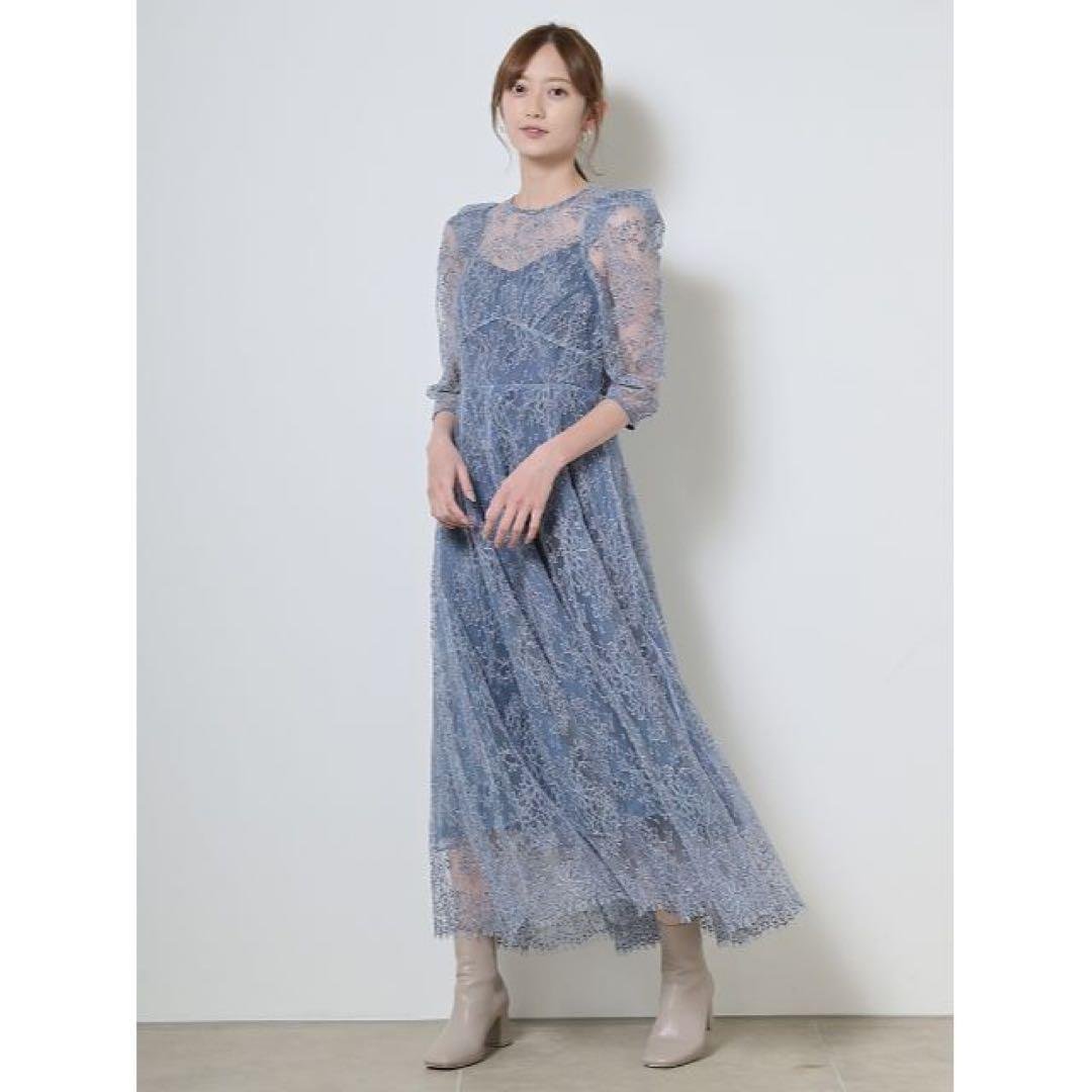 【美品】snidel パワーショルダー レース ドレス【お値下げ中】 SNIDEL（スナイデル）の「パワーショルダーレースドレス（ワンピース