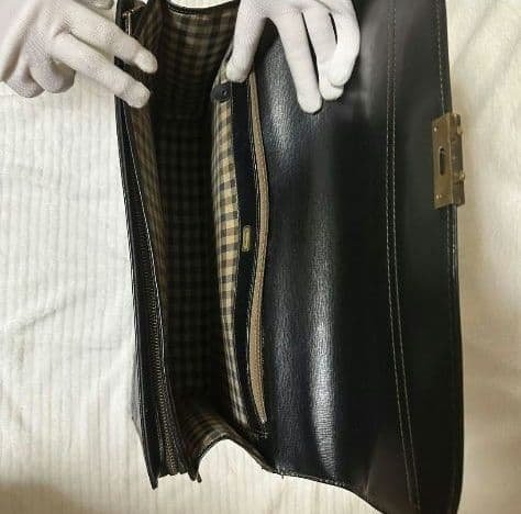 【希少】Aquascutum（アクアスキュータム）鍵付き本革 ビジネスバッグ