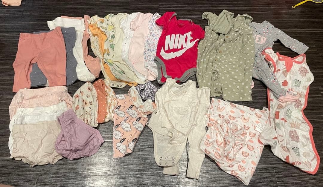 美品！アメリカブランドベビー服セット　カーターズ