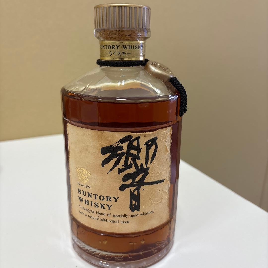 希少・古酒】サントリー 響 金キャップ裏ゴールドラベル700ml 未開封 希少］未開封古酒サントリー響ゴールドラベル 希少 未開栓 SUNTORY