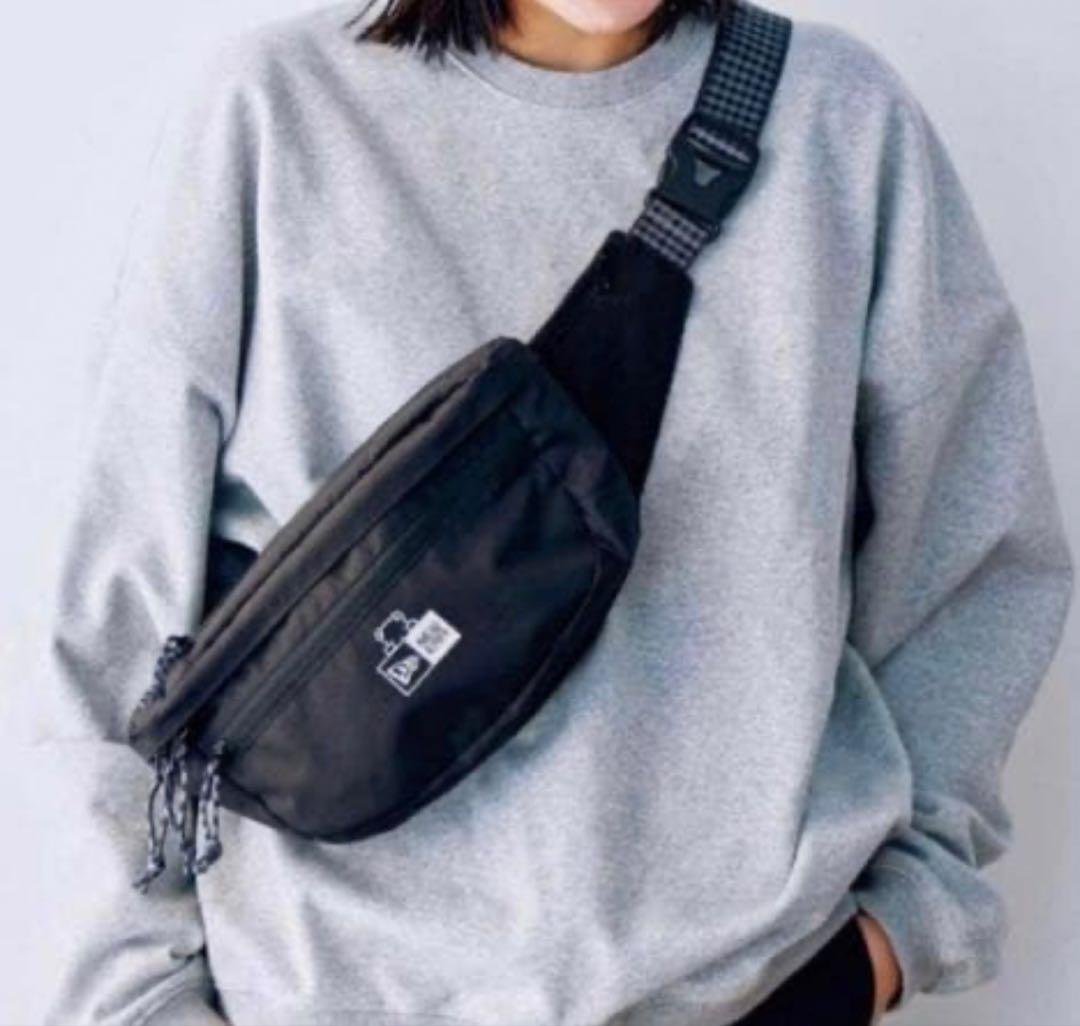 familiar NEW ERA ボディバッグ