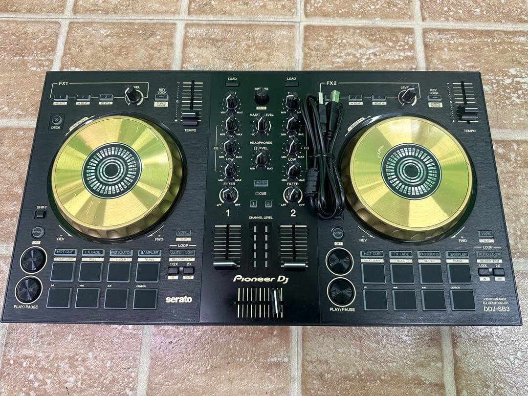 【限定色】Pioneer DJ DDJ-SB3-N DJコントローラー Introducing the DDJ-SB3-N, special edition flourished in gold