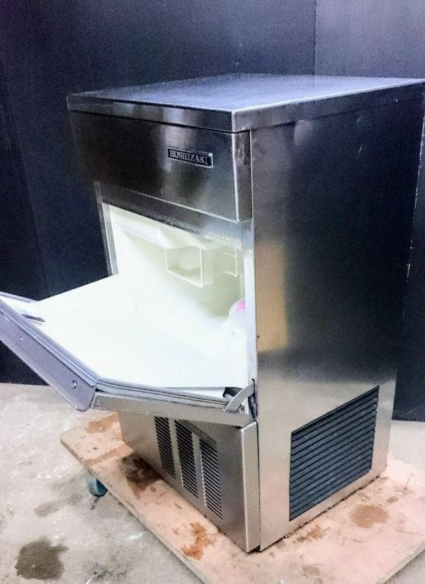 ホシザキ　全自動製氷機　 IM-35L　35Kg/日　中古　製氷OK