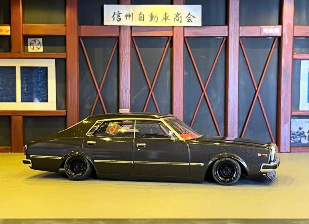 1/24 230ローレル 完成品 街道レーサー 旧車 シャコタン 加工ホイール