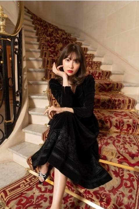 Herlipto -Embroidered Velour Midi Dress-