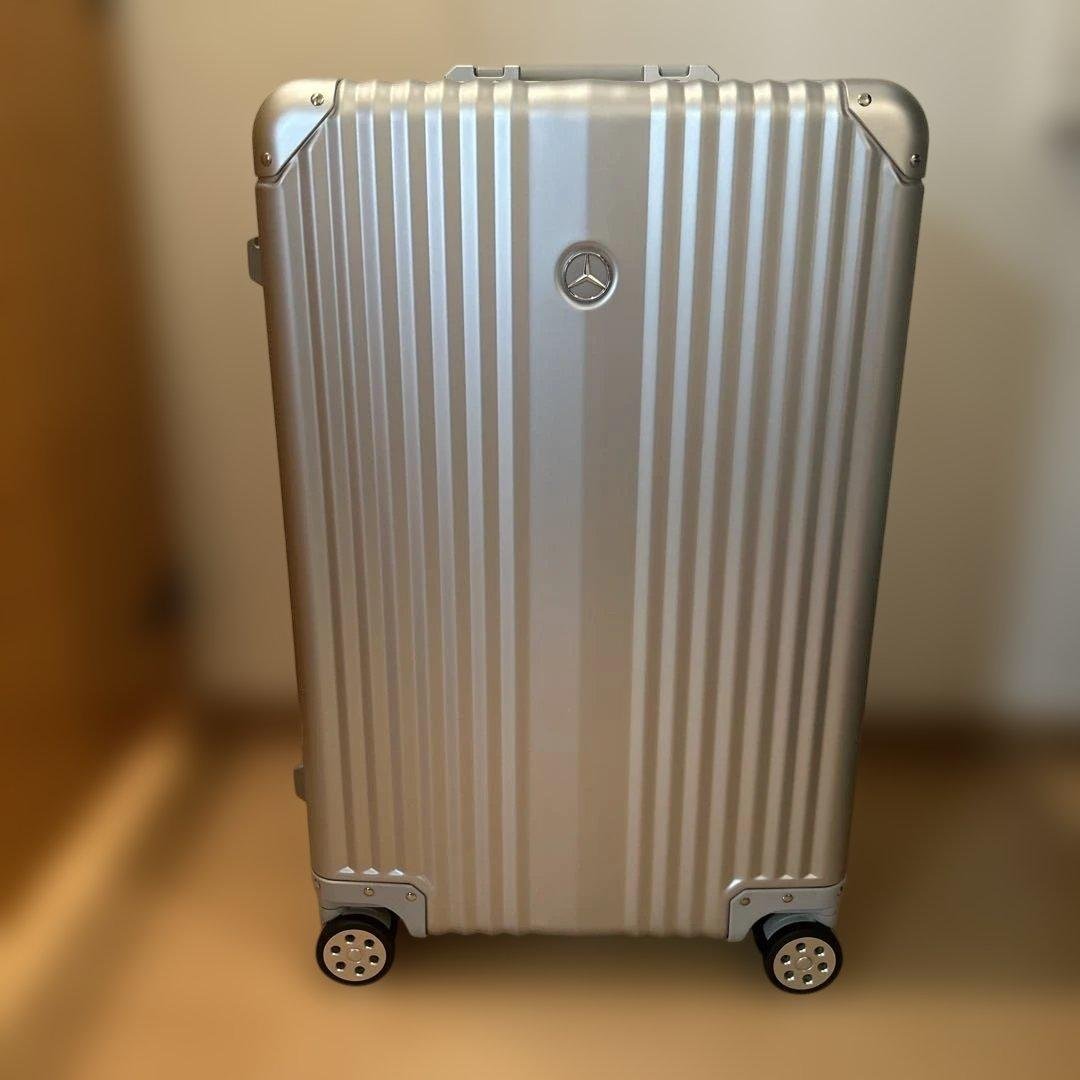 【新品・未使用】【非売品】メルセデスベンツシルバースーツケース65Ｌ 1060003334815723_02_9028.jpeg